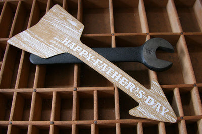 Father's Day Wood Arrow Card